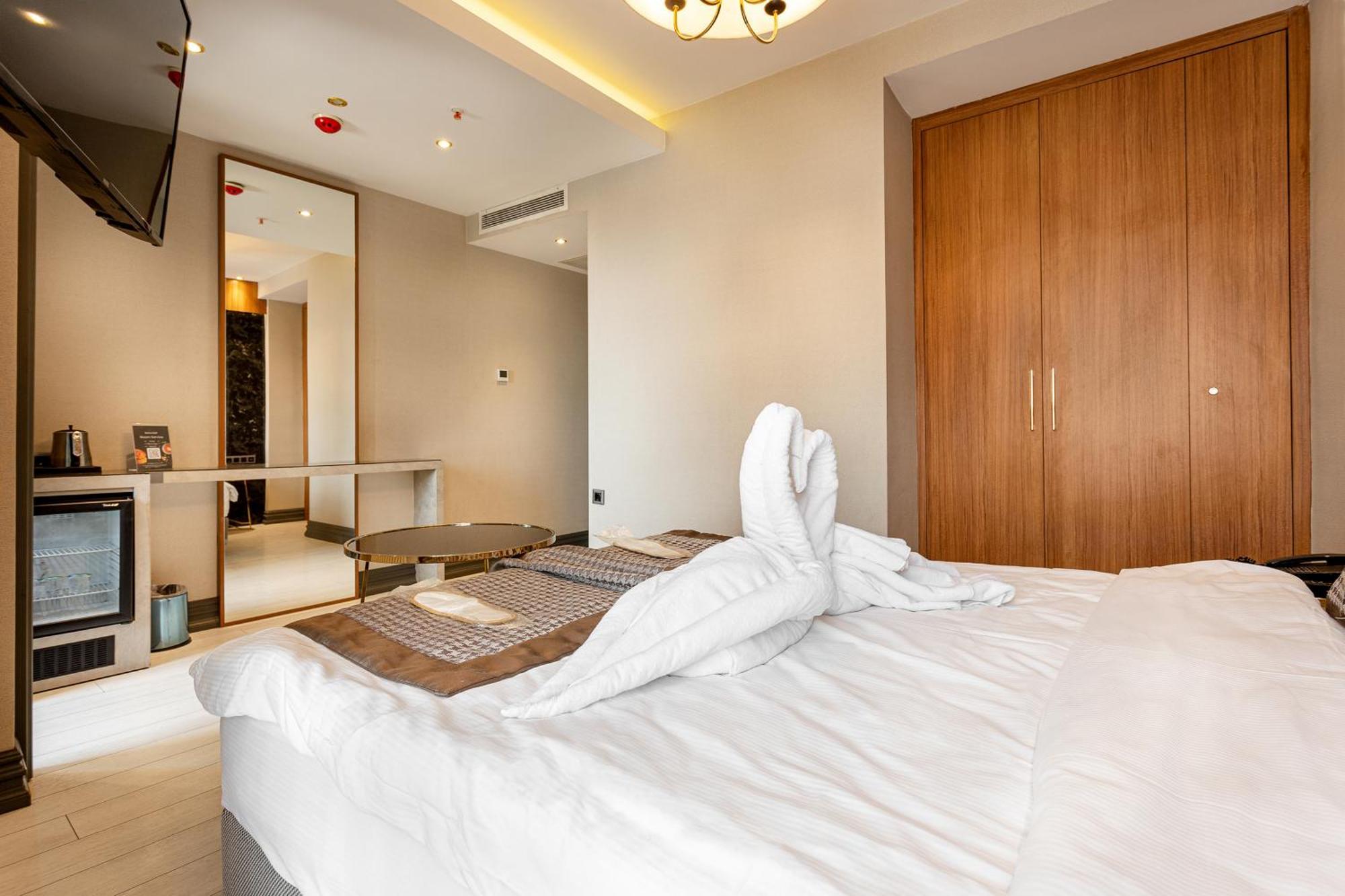 Santra Hotel อิสตันบูล ภายนอก รูปภาพ