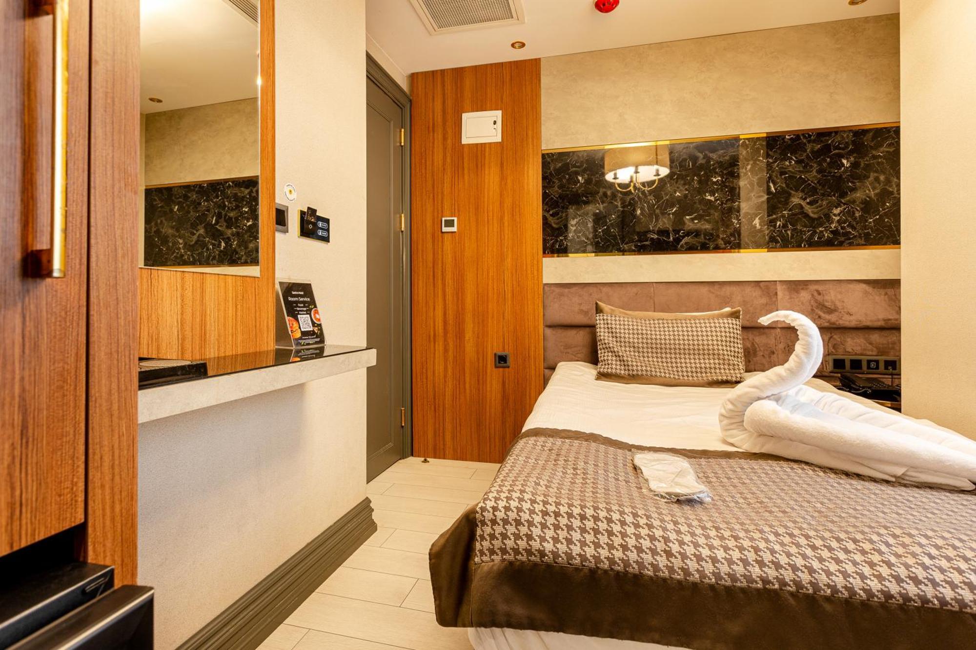 Santra Hotel อิสตันบูล ภายนอก รูปภาพ